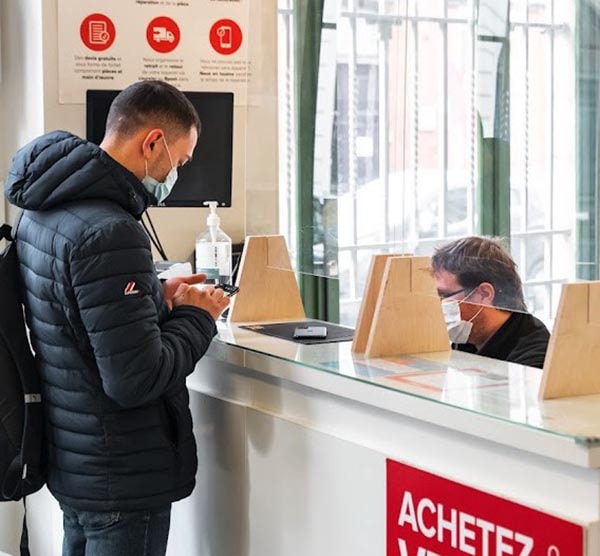 I-Clinique-020-SL-600