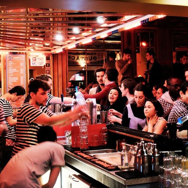 madame-moustache-ob4-600