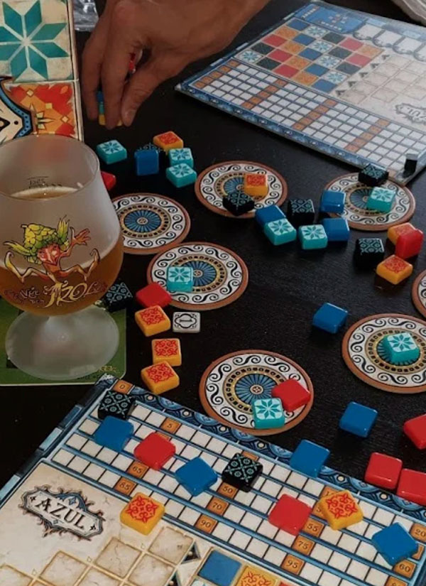 kings-queens-cafe-2-ob7-600